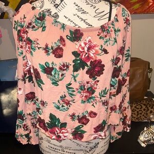 Floral Pink Women's Top with bell sleeves size medium